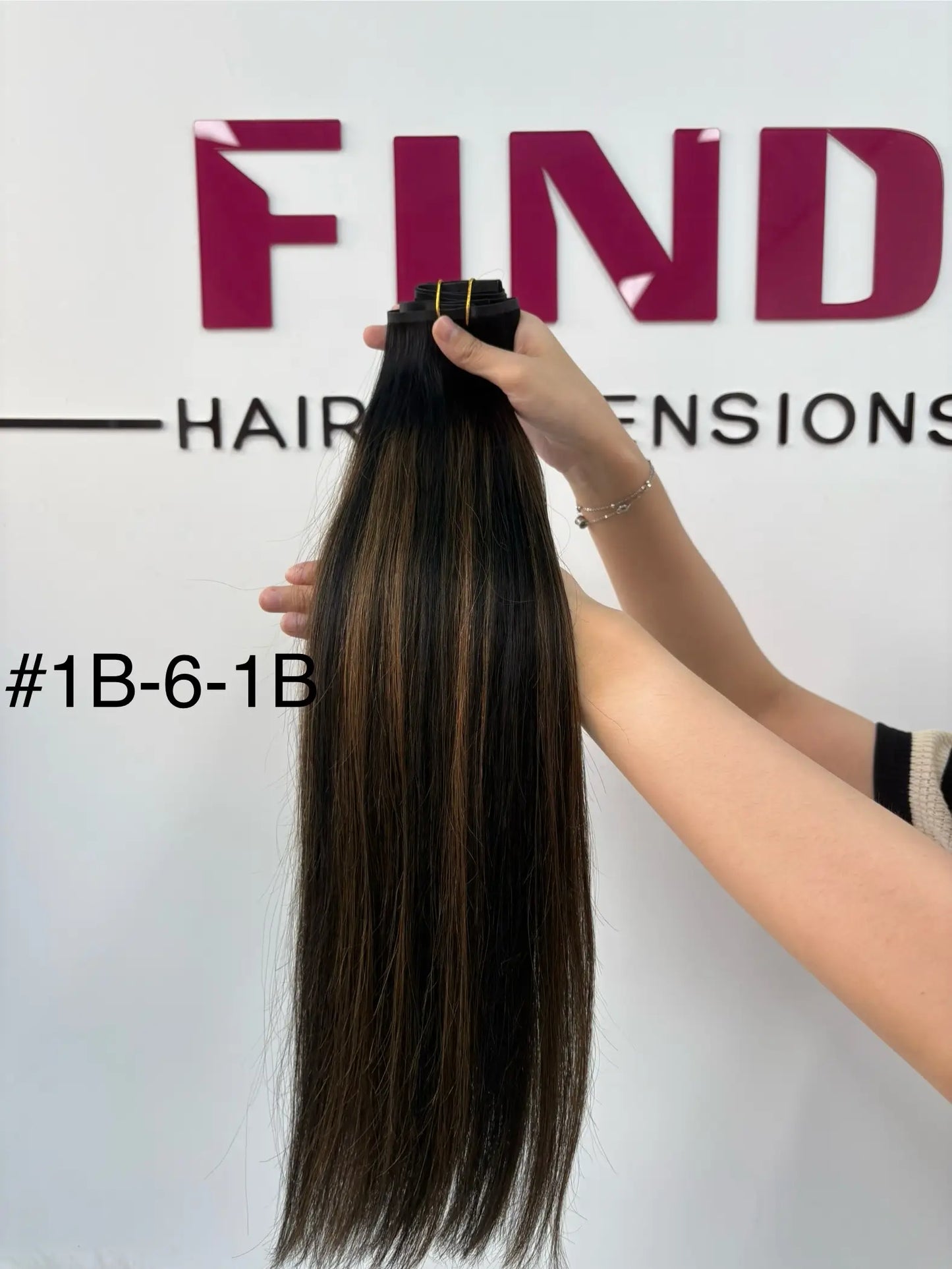 Light Brown to Dark Blonde Ombre #P16/22 Seamless Pu Clip-ins -- 130g~150g