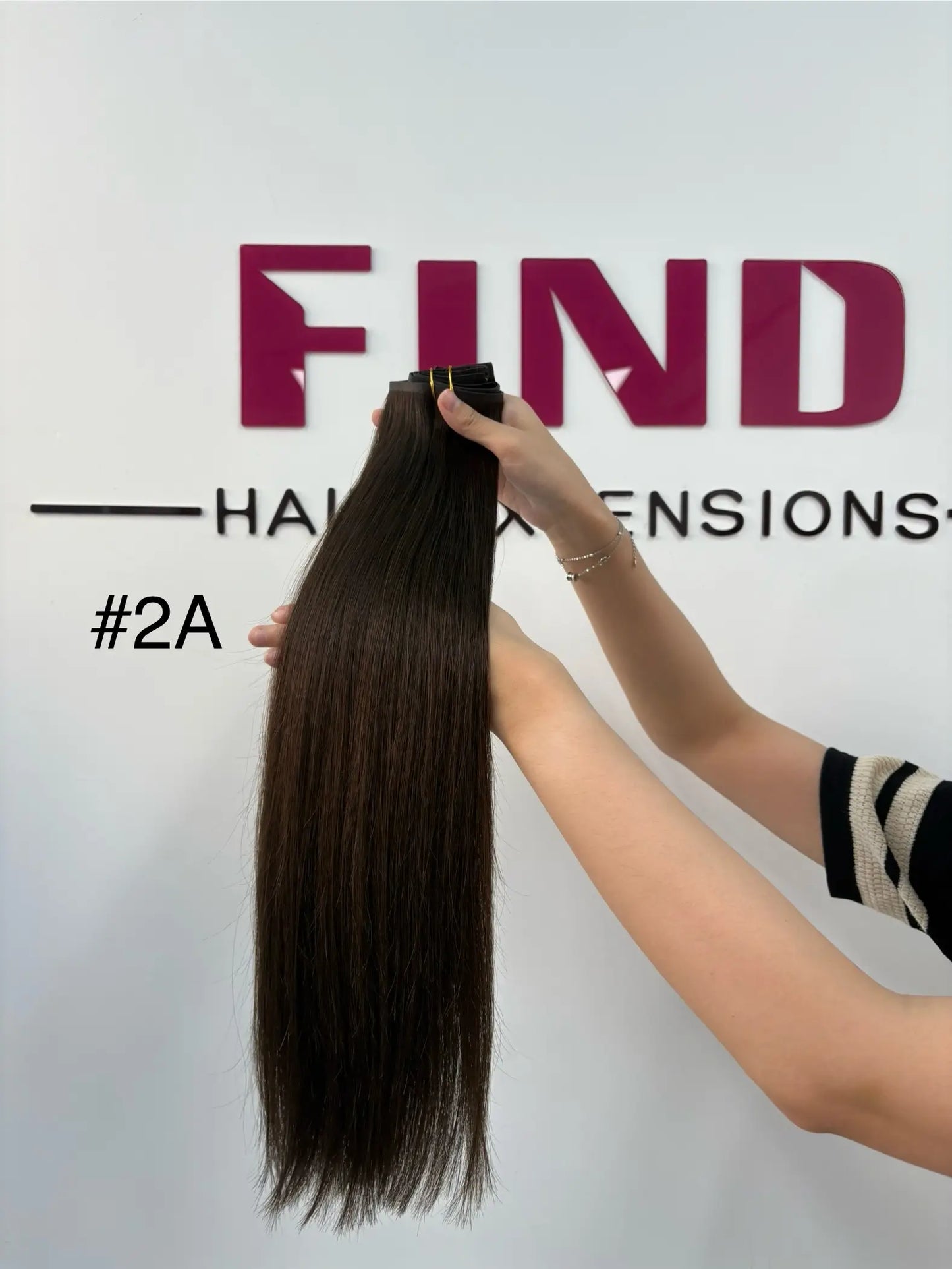 Light Brown to Light Golden Blonde Ombre #P18/613 Seamless Pu Clip-ins -- 130g~150g